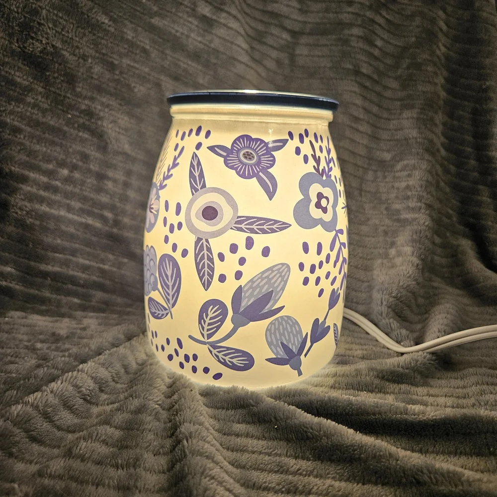Scentsy Hope Blooms Wax Warmer